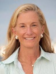 Louise Whalen's Instagram, Twitter & Facebook