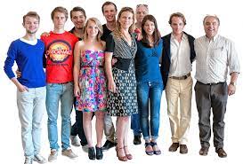 Guillaume devos (ronse, 9 februari 1982) is een vlaams acteur en zanger. Cast Marie Antoinette Bezoekt Versailles Het Belang Van Limburg Mobile