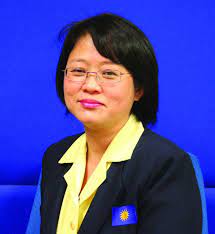 Datin paduka chew mei fun was twice elected as member of parliament in 1999 and 2004, and was appointed senator from 2009 to 2010 when she relinquished her senatorship on in 2005, chew mei fun was conferred the title of datin paduka (dsis) by his royal highness the sultan of selangor. Chew Mei Fun Wikipedia