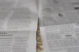 Pasal bila bukak kotak rokok, ngap satu kat mulut, terus bakar. Membuat Kotak Serba Guna Dari Kertas Koran