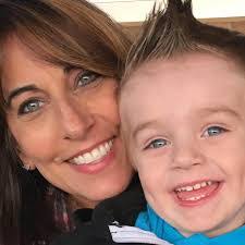 Rachelle Daniel's Instagram, Twitter & Facebook