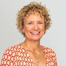 Jennifer Furry's Instagram, Twitter & Facebook