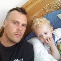 Lonnie Muesse's Instagram, Twitter & Facebook