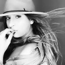 𝗔𝗡𝗔 𝗣𝗘𝗥𝗘𝗭 • MIAMI