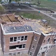 For licensing contact hankschyma@yahoo.comafter a destructive tornado occurs, the nws sur. Civil Engineers Study How Tornadoes Damage Buildings College Of Engineering University Of Nebraska Lincoln