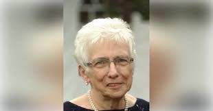 Jennifer Laney's Instagram, Twitter & Facebook