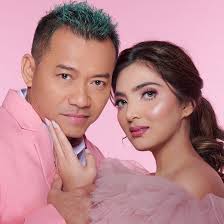 9 Gaya Pasangan Artis Rayakan Valentine, dari Kasual sampai Serba