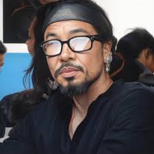 Funny thing about getting older is your eyesight gets worse but your  ability to see through people gets better.