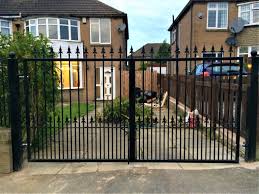 Rural king is america's farm and home store. Metal Double Leaf Driveway Gate 101 Gorgeous Gates