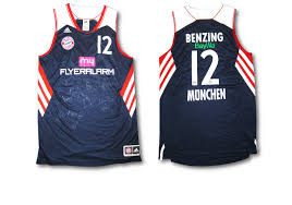 Shop for nba team gear. Das Trikot Der Fcb Basketball Mannschaft Signiert Von Allen