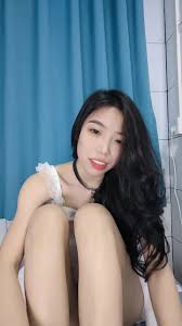 湿湿】绝对够骚黑丝大长腿绝美蜜臀怼屏掰B道具自慰_3 - EPORNER