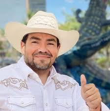 Ramon Carrasco's Instagram, Twitter & Facebook