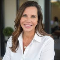 Amber Stamos's Instagram, Twitter & Facebook