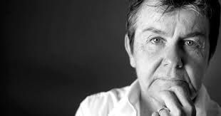 Otra Iglesia Es Imposible: Kay Ryan