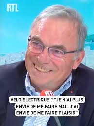 Bernard Hinault, adepte du vélo électrique ? "Je n'ai plus envie de me  faire mal, j'ai envie de me faire plaisir" Bernard Hinault, quintuple  vainqueur du Tour de France, au micro d'Yves Calvi et ...