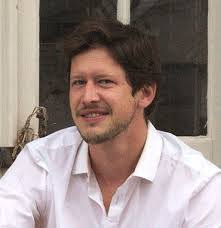 Darryl Norton's Instagram, Twitter & Facebook