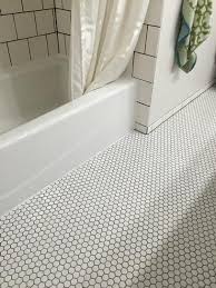 Pin By Cathy Seguin On Vackra Badrum In 2020 White Hexagon Tile Bathroom Penny Tiles Bathroom Floor Penny Tiles Bathroom