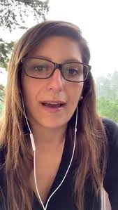 Un pequeño recordatorio que lo que sea que estemos haciendo o no haciendo,  sintiendo o no sintiendo, está bien :)