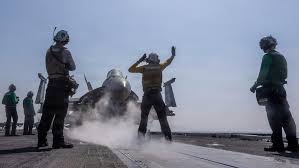 Tras impacto de misiles iraníes se retira el portaaviones Lincoln – El  Popular