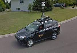 Over 220 countries and territories mapped and hundreds of millions of businesses and places on the map. Google Maps Treffen Sich Ein Bing Fahrzeug Und Ein Google Auto Seltene Begegnung Bei Streetview Gwb