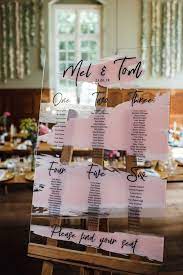 Plexiglas Acrylglas Tischplan Sitzplan Pinsel Farbe Rosa Kalligraphie Modus Acrylglas Far Wedding Table Plan Seating Chart Wedding Wedding Table Seating
