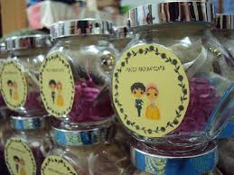 Memang 'rare' bila dapat door gift kicap dan sos ini. Doorgift Hantaran Kahwin Gubahan Kahwin Bajet Kahwin Kahwin Bajet Gubahan Bunga Gifts Free Gifts Bunga