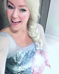 Danielle Burrows's Instagram, Twitter & Facebook