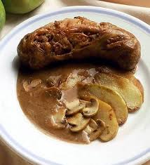 Andouillette A La Normande Andouillette Pommes Calvados Champignons Creme Poivre Et Sel Recettes De Cuisine Recette Normande Recette