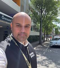 🚗 En resa jag inte vill köra förbi i tystnad. 😎 Det började med en  nyfiken test, Aimo Share var bara tre dagar gammalt. Jag laddade ner appen,  bokade en bil och