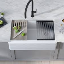 Granite countertops and a custom range hood are gorgeous accents. 51 Farmhouse Sinks That Can Bring Classic Elegance To Your Kitchen Renovation Best Architecture Autocad Cad Design Resource