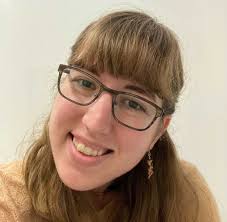 Emily Slezak's Instagram, Twitter & Facebook