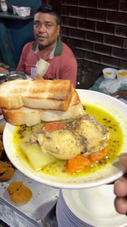 Chicken Stew at Chitoo Babur Dokan, Dacers Lane Kolkata
