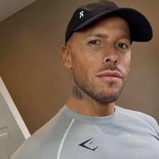 Duncan Chalmers in people