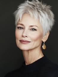 Timeless Short Haircuts for Women Over 60: Elegant and Stylish Ideas