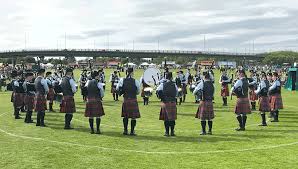 Editor's Notebook: Circle Formation/ Royal Piper/ NZ Judges/ Band Medleys/  1st Port Poem