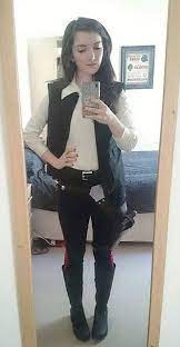 20 Star Wars Costumes That Are So Easy It S Ridiculous Star Wars Costumes Diy Star Wars Jewelry Star Wars Halloween