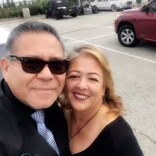 theechampagneband.com