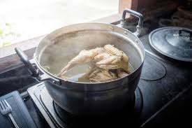 Masukkan bawang besar, bawang putih dan daun limau purut, serai, cili padi bersihkan ayam. Berapa Lama Ayam Matang Dimasak Dengan Alat Presto Halaman All Kompas Com