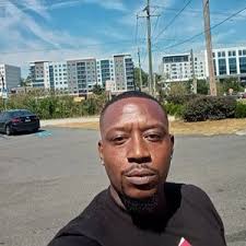 Nazrel Bell (@nazrelbell)