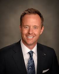 Eric Mach's Instagram, Twitter & Facebook