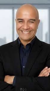 Nuestra Edición Móvil de hoy, está dedicada a Karina Valles, una destacada  Agente de Seguros en los Estados Unidos de amplia e impecable trayectoria.  @karina_insuranceagent Tener seguros de salud, vida y complementarios,