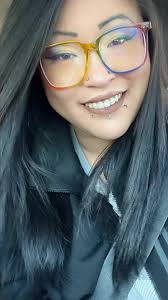 She looks happy. #template #filter #capcut_edit