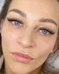 Ami Lashes by Amanda Jędruch