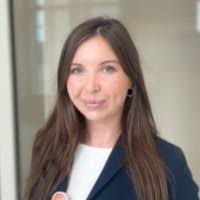 Elizabeth Roden's Instagram, Twitter & Facebook