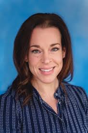 Nora Dillon's Instagram, Twitter & Facebook