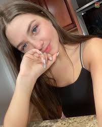 Hiii!! My name is Morgan and I'm from Harrison County, Kentucky. I am fully  committed to UK and am majoring in Human Health Sciences