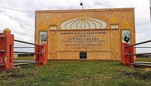 Salary, married, wedding, spouse, family. Mengenang Sejarah Di Monumen Sulalatus Salatin Tun Sri Lanang Steemit