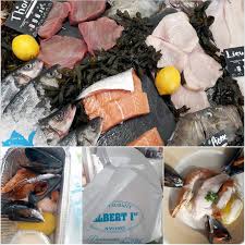 A La Poissonnerie Chez Mo Poissonnerie Plats Cuisines Fruits De Mer