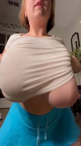 @Boobzalldays video Tweet