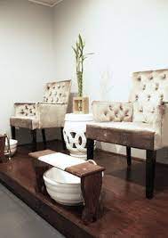 I Like The Set Up Of This A More Relaxing Chair But Industrial Pedi Chairs Get Gross Which Is Why I Lik Pedicure Station Beauty Salon Decor Diy Pedicure
